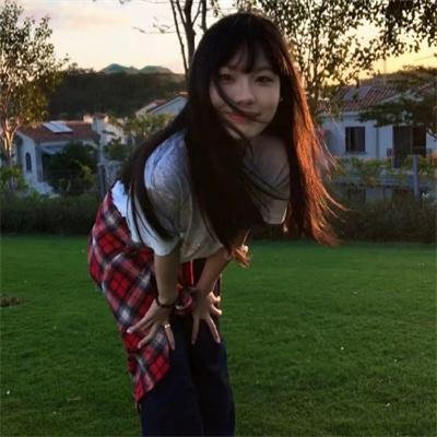 为了受伤的右眼